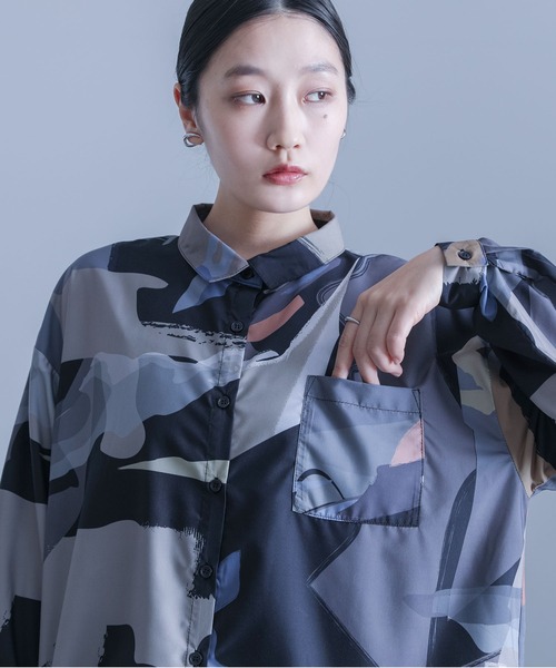 kOhAKU（コハク）の「アート柄シャツワンピース（シャツワンピース・レディース・グレー/ブラック・FREE）」の13枚目の写真