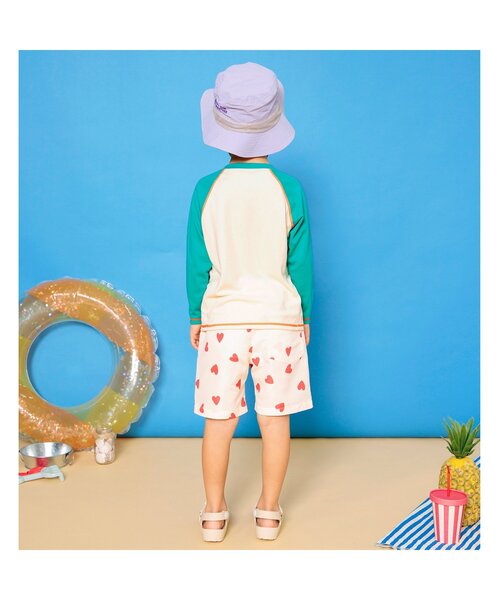 BREEZE（ブリーズ）の「【UVカット/ジュニア対応】長袖ラッシュガード（ラッシュガード・キッズ・エメラルド/ライトグレー/レインボー/ライム・80/90/100/110/120/130/140）」の6枚目の写真