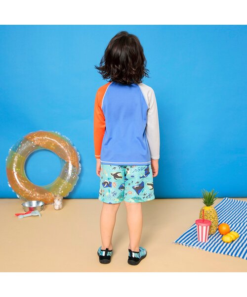 BREEZE（ブリーズ）の「【UVカット/ジュニア対応】長袖ラッシュガード（ラッシュガード・キッズ・エメラルド/ライトグレー/レインボー/ライム・80/90/100/110/120/130/140）」の11枚目の写真