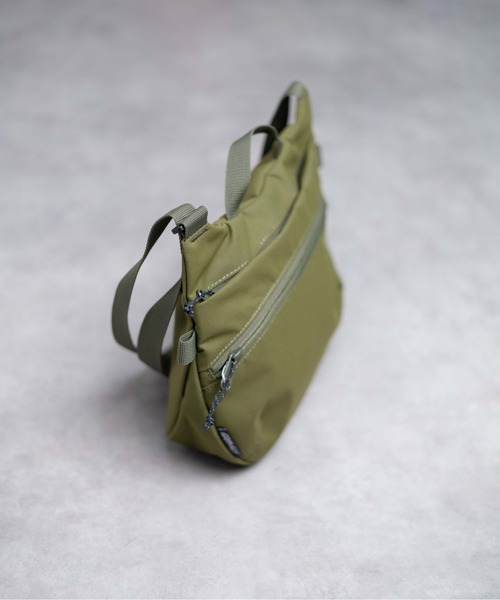 Gramicci(グラミチ)の「【GRAMICCI(グラミチ) 】CORDURA SHOULDER BAG(ショルダーバッグ・メンズ・オリーブ/ブラック・FREE)」の11枚目の写真