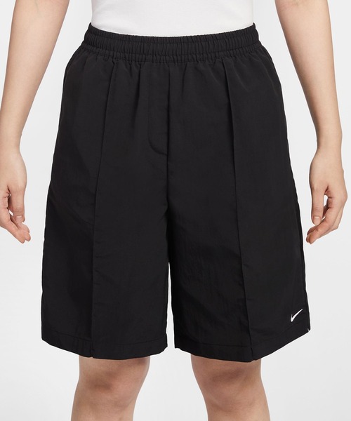 NIKE(ナイキ)の「NIKE AS W NSW EVRYTHNG WVN HR 9 SH / ナイキ ウィメンズ NSW エブリシング WVN HR 9 ショートパンツ【SP】(その他パンツ・レディース・ブラック/ブラウン・S/M/L)」の1枚目の写真