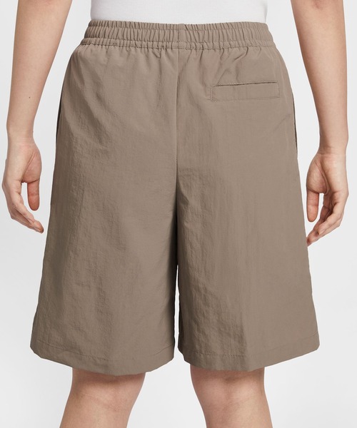NIKE(ナイキ)の「NIKE AS W NSW EVRYTHNG WVN HR 9 SH / ナイキ ウィメンズ NSW エブリシング WVN HR 9 ショートパンツ【SP】(その他パンツ・レディース・ブラック/ブラウン・S/M/L)」の11枚目の写真