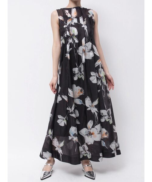 OUNNOUN（オウンノウン）の「【OUNNOUN】プリントタックワンピース（ワンピース・レディース・ブラック/オレンジ/その他1・MEDIUM/SMALL）」の3枚目の写真