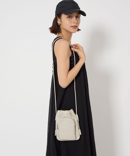 green label relaxing（グリーンレーベルリラクシング）の「ソフト モバイル×ウォレット ポシェット / スマホショルダー（ショルダーバッグ・レディース・シルバー/ブラック/ライトグレー/ブラウン・FREE）」の10枚目の写真