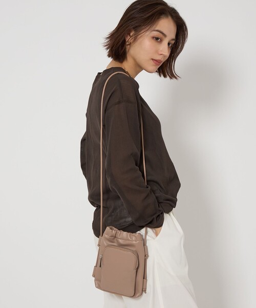 green label relaxing（グリーンレーベルリラクシング）の「ソフト モバイル×ウォレット ポシェット / スマホショルダー（ショルダーバッグ・レディース・シルバー/ブラック/ライトグレー/ブラウン・FREE）」の11枚目の写真