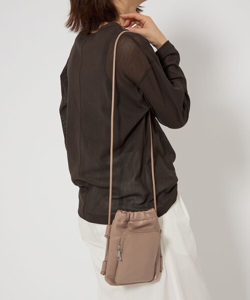 green label relaxing（グリーンレーベルリラクシング）の「ソフト モバイル×ウォレット ポシェット / スマホショルダー（ショルダーバッグ・レディース・シルバー/ブラック/ライトグレー/ブラウン・FREE）」の12枚目の写真