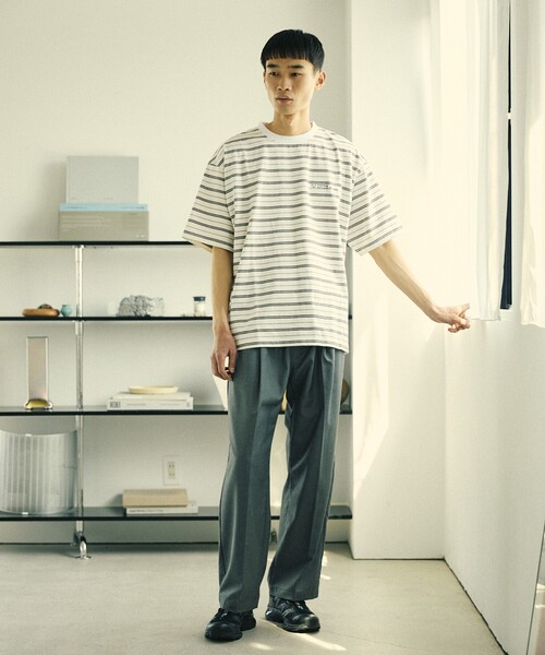 Firsthand（ファーストハンド）の「MA Firsthand/マ ファーストハンド BASICロゴ刺繍TEEボーダー / ワンポイントロゴ刺繍ボーダーTシャツ / 半袖 / リラックスシルエット（Tシャツ/カットソー・メンズ・ホワイト/ブラック/サックスブルー・S/M/L）」の20枚目の写真