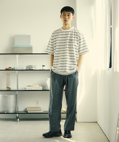 Firsthand（ファーストハンド）の「MA Firsthand/マ ファーストハンド BASICロゴ刺繍TEEボーダー / ワンポイントロゴ刺繍ボーダーTシャツ / 半袖 / リラックスシルエット（Tシャツ/カットソー・メンズ・ホワイト/ブラック/サックスブルー・S/M/L）」の21枚目の写真