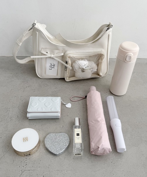 Loueme(ルエム)の「クリアポケットリボンホーボーバッグ/痛バッグ(トートバッグ・レディース・シルバー/ブラック/ホワイト/ブラウン・FREE)」の6枚目の写真