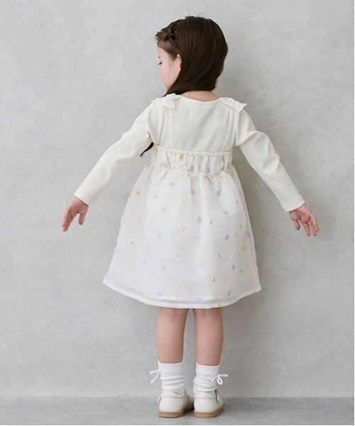 petit main（プティマイン）の「【リンク】花刺しゅうワンピース(キッズ)（ワンピース・キッズ・ライトピンク/キナリ・90cm/120cm/110cm/130cm/80ｃｍ/100cm）」の4枚目の写真
