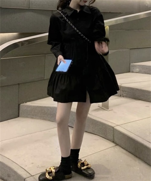 FREE STYLISTS（フリー スタイリスト）の「ミニ丈ティアードシャツワンピース（シャツワンピース・レディース・ホワイト/ブラック・S/M/L/XL/2XL）」の15枚目の写真