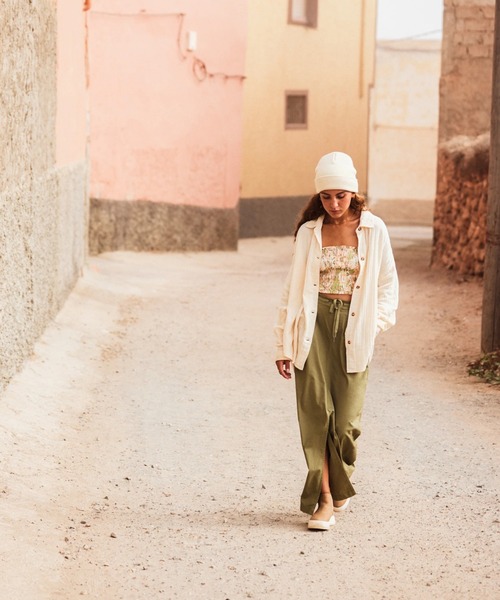 ROXY(ロキシー)の「MORNING TIME /ロキシーオーバーサイズコットンシャツ(シャツ/ブラウス・レディース・ホワイト・X-SMALL/SMALL)」の9枚目の写真