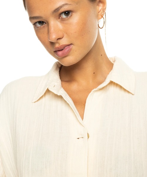 ROXY(ロキシー)の「MORNING TIME /ロキシーオーバーサイズコットンシャツ(シャツ/ブラウス・レディース・ホワイト・X-SMALL/SMALL)」の15枚目の写真