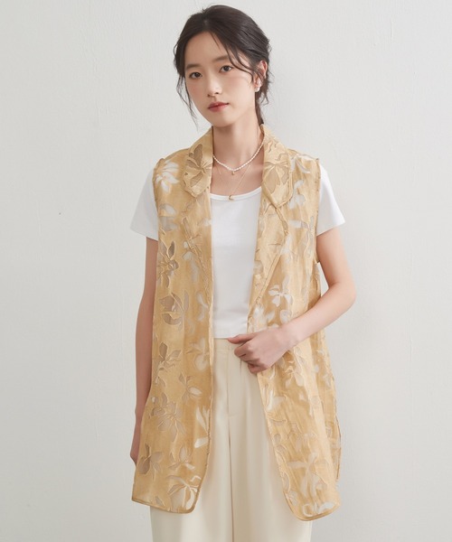 On One's Own(オンワンズオン)の「On One's Own 花柄オパール加工 軽やかシアーベスト(ベスト・レディース・グレー/イエロー・L/M)」の17枚目の写真