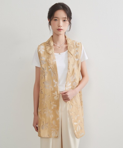 On One's Own(オンワンズオン)の「On One's Own 花柄オパール加工 軽やかシアーベスト(ベスト・レディース・グレー/イエロー・L/M)」の18枚目の写真