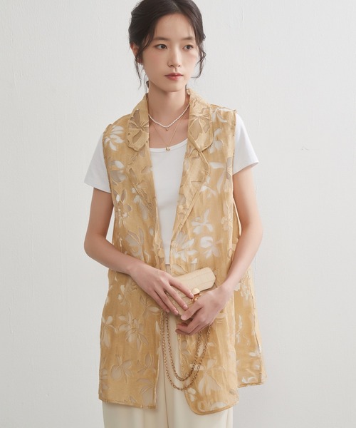 On One's Own(オンワンズオン)の「On One's Own 花柄オパール加工 軽やかシアーベスト(ベスト・レディース・グレー/イエロー・L/M)」の22枚目の写真