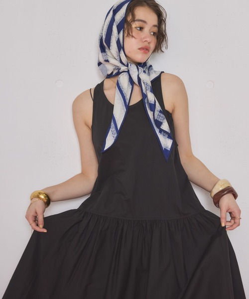 MIRROR STOKE（ミラーストーク）の「【ZOZO限定】SLEEVELESS TIERED ONEPIECE/スリーブレスティアードワンピース（ワンピース・レディース・ブラック/ブラウン・MEDIUM）」の2枚目の写真