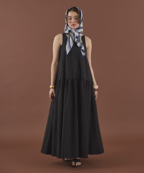 MIRROR STOKE（ミラーストーク）の「【ZOZO限定】SLEEVELESS TIERED ONEPIECE/スリーブレスティアードワンピース（ワンピース・レディース・ブラック/ブラウン・MEDIUM）」の3枚目の写真