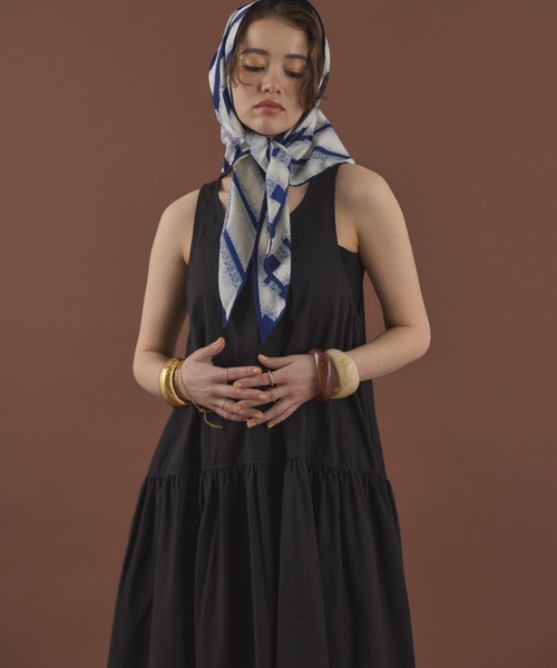 MIRROR STOKE（ミラーストーク）の「【ZOZO限定】SLEEVELESS TIERED ONEPIECE/スリーブレスティアードワンピース（ワンピース・レディース・ブラック/ブラウン・MEDIUM）」の6枚目の写真