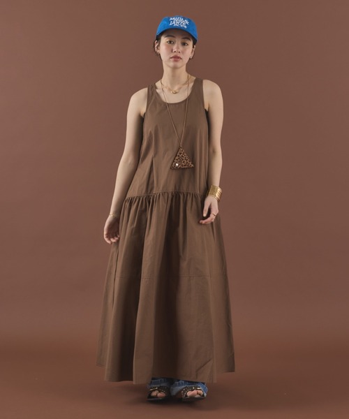 MIRROR STOKE（ミラーストーク）の「【ZOZO限定】SLEEVELESS TIERED ONEPIECE/スリーブレスティアードワンピース（ワンピース・レディース・ブラック/ブラウン・MEDIUM）」の19枚目の写真