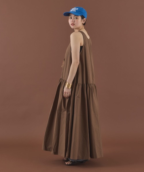 MIRROR STOKE（ミラーストーク）の「【ZOZO限定】SLEEVELESS TIERED ONEPIECE/スリーブレスティアードワンピース（ワンピース・レディース・ブラック/ブラウン・MEDIUM）」の20枚目の写真