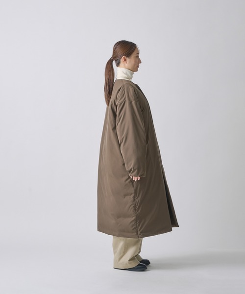 miffew（ミフュー）の「「miffew/ ミフュー」COLLARLESS DOWN COAT（ダウンジャケット/コート・レディース・ブラウン/グレイッシュベージュ/ブラック・2/1）」の17枚目の写真
