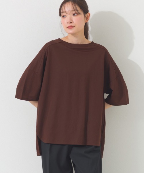 OMNES(オムネス)の「接触冷感オーバーサイズ半袖プルオーバーTシャツ(Tシャツ/カットソー・レディース・ブラック/オフホワイト/グレー/ダークグリーン/ネイビー/イエロー/ブルー系その他/ブラウン・FREE)」の4枚目の写真