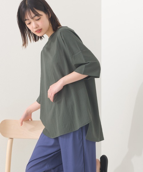 OMNES(オムネス)の「接触冷感オーバーサイズ半袖プルオーバーTシャツ(Tシャツ/カットソー・レディース・ブラック/オフホワイト/グレー/ダークグリーン/ネイビー/イエロー/ブルー系その他/ブラウン・FREE)」の15枚目の写真