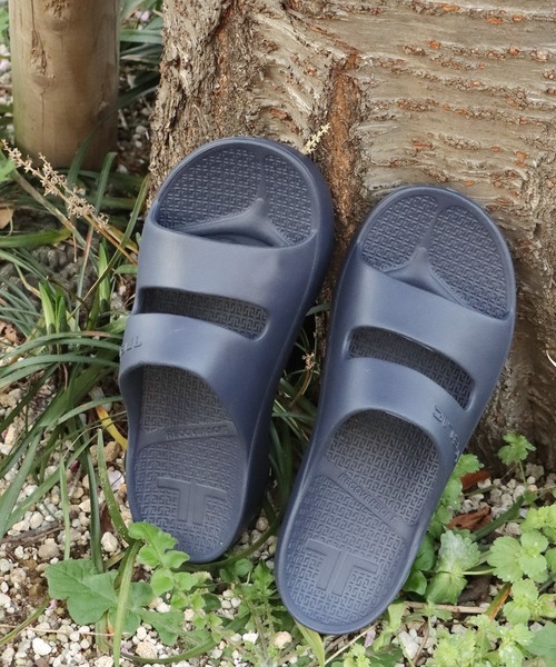 TELIC（テリック）の「TELIC/テリック W-STRAP サンダル（サンダル・メンズ・ネイビー/アイボリー・S/ML）」の4枚目の写真