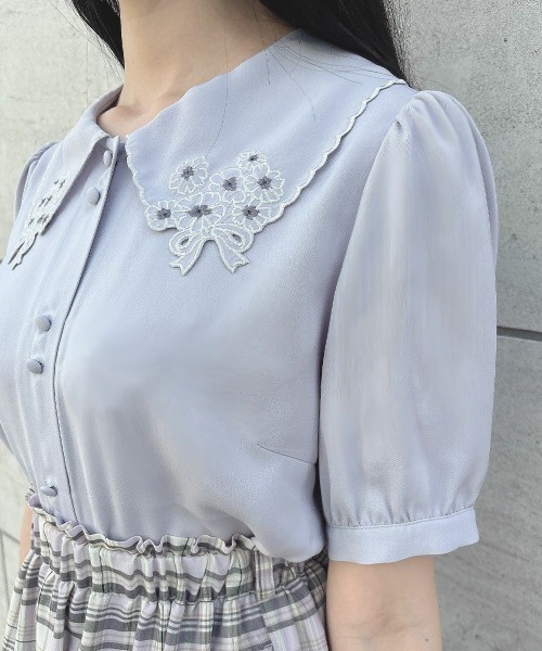 F i.n.t（フィント）の「ミニブーケ刺繍カットワーク半袖ブラウス　夏服（シャツ/ブラウス・レディース・ラベンダー/オフホワイト・FREE）」の20枚目の写真