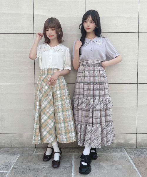 【洗える】ミニブーケ刺繍カットワーク半袖ブラウス セール】ミニブーケ刺繍カットワーク半袖ブラウス 夏服（シャツ