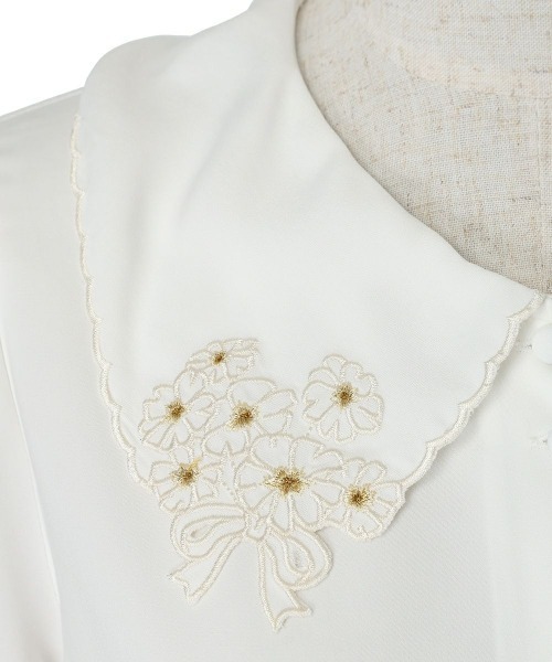 F i.n.t（フィント）の「ミニブーケ刺繍カットワーク半袖ブラウス　夏服（シャツ/ブラウス・レディース・ラベンダー/オフホワイト・FREE）」の6枚目の写真