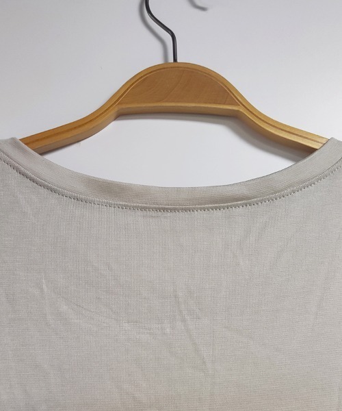 ReRe(リリ)の「ラウンドネックカットソー(Tシャツ/カットソー・レディース・ブラック/ホワイト/ワインレッド/ベージュ/モカ・MEDIUM)」の9枚目の写真