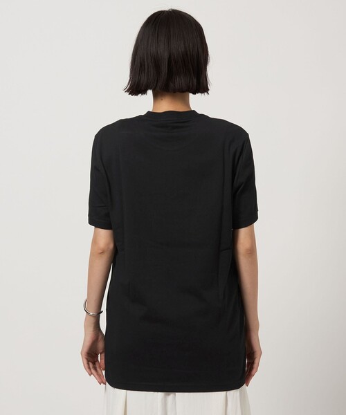 FRED PERRY＞ エンブロイダリー ショートスリーブ Tシャツ（Tシャツ