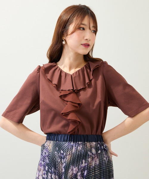 Rose Tiara(ローズティアラ)の「【接触冷感/綿100%/手洗いOK】フリルカットソー(Tシャツ/カットソー・レディース・ネイビー/ブラウン/レッド・42/46/38)」の8枚目の写真