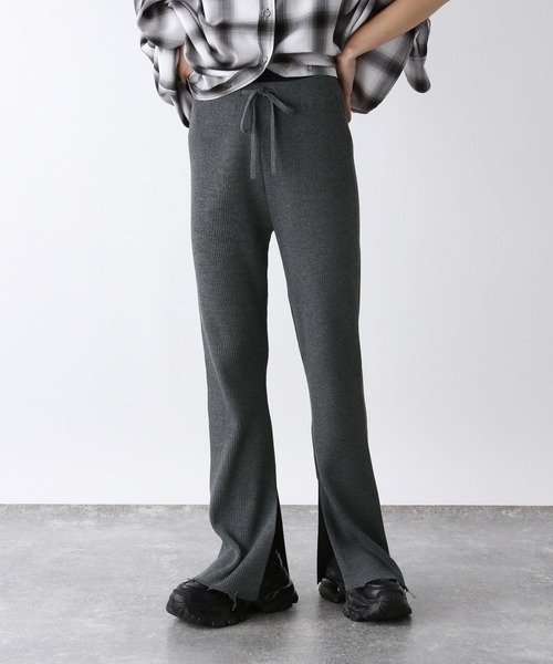 JEANASIS（ジーナシス）の「リブニットフレアパンツ/580175（その他パンツ・レディース・レッド系その他/グレー/ブラック・FREE）」の2枚目の写真