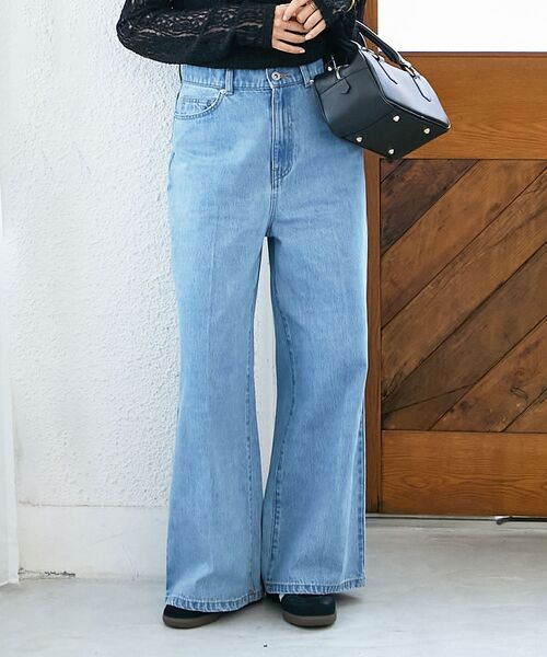 le.coeur blanc（ルクールブラン）の「デニムバギーパンツ（デニムパンツ・レディース・サックスブルー/ブルー・38/36）」の2枚目の写真