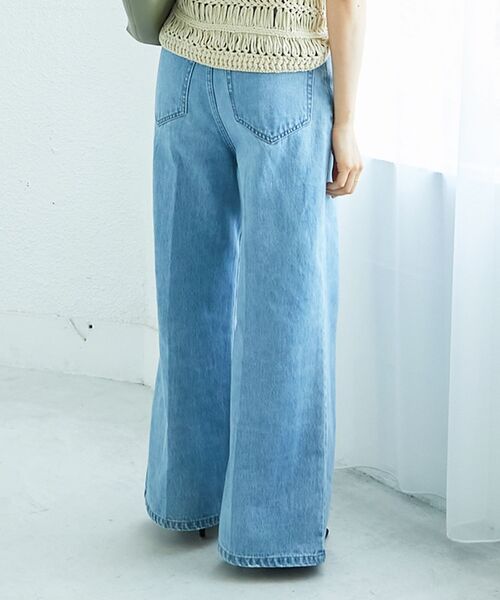 le.coeur blanc（ルクールブラン）の「デニムバギーパンツ（デニムパンツ・レディース・サックスブルー/ブルー・38/36）」の12枚目の写真