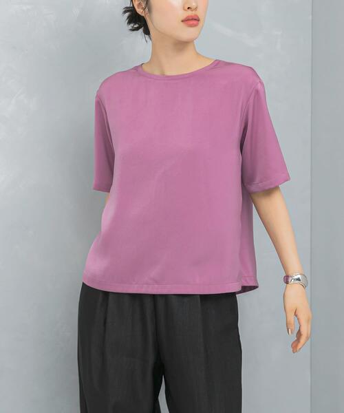 URBAN RESEARCH ROSSO WOMEN(アーバンリサーチ ロッソ)の「UVカットサテンブラウス(Tシャツ/カットソー・レディース・ブラック/ピンク/ホワイト系その他・FREE)」の4枚目の写真