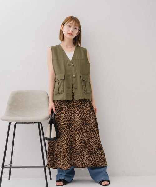 RETRO GIRL（レトロガール）の「ツイルベスト（ベスト・レディース・ベージュ/ダークブラウン/ダークグリーン・FREE）」の11枚目の写真