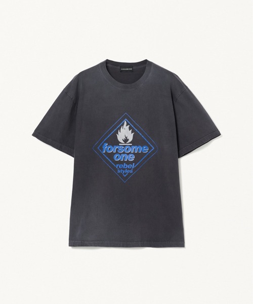FORSOMEONE(フォーサムワン)の「FORSOMEONE REBEL STYLES TEE(Tシャツ/カットソー・メンズ・ナチュラル/チャコールグレー・50/48/46)」の1枚目の写真