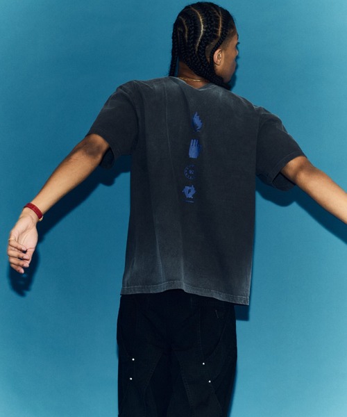 FORSOMEONE(フォーサムワン)の「FORSOMEONE REBEL STYLES TEE(Tシャツ/カットソー・メンズ・ナチュラル/チャコールグレー・50/48/46)」の18枚目の写真