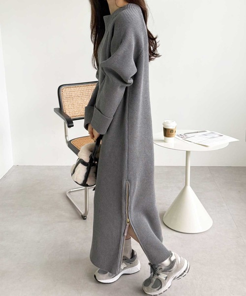 セール】【S-LLサイズ】裾ゴールドジップ使いスリットニットワンピース