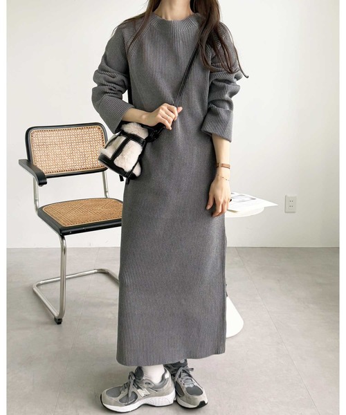 セール】【S-LLサイズ】裾ゴールドジップ使いスリットニットワンピース