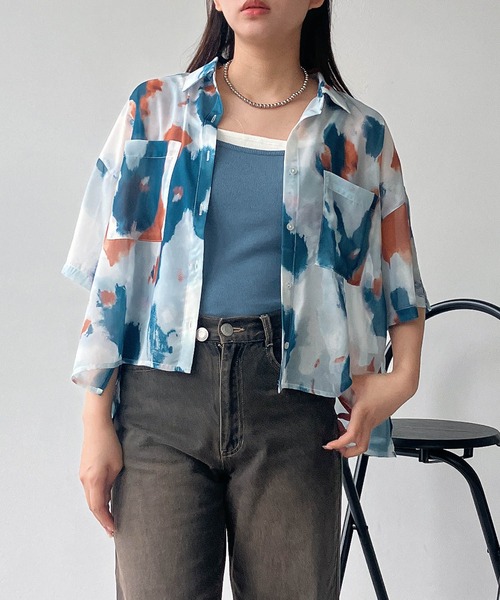 AS KNOW AS plus(アズノゥアズプラス)の「●ダブルポケット付き スリット入り シアー半袖シャツ(シャツ/ブラウス・レディース・ホワイト系/ブルー系/その他/ブラック系/ブラック系その他/ホワイト系その他・FREE)」の6枚目の写真