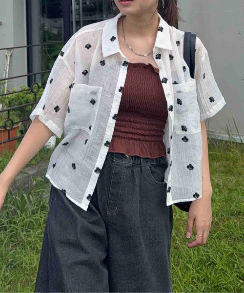 AS KNOW AS plus(アズノゥアズプラス)の「●ダブルポケット付き スリット入り シアー半袖シャツ(シャツ/ブラウス・レディース・ホワイト系/ブルー系/その他/ブラック系/ブラック系その他/ホワイト系その他・FREE)」の17枚目の写真
