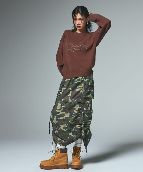 X-girl（エックスガール）の「STUDDED LOGO KNIT TOP（ニット/セーター・レディース・ブラウン/ネイビー/ブラック・ONE SIZE）」の16枚目の写真