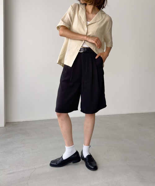 CANAL JEAN（キャナルジーン）の「ツータックサテンビッグショーツ（その他パンツ・レディース・ブラック・マルチサイズ）」の4枚目の写真