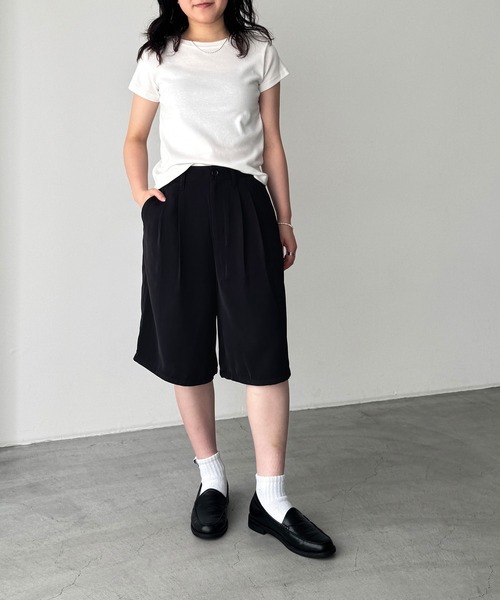 CANAL JEAN（キャナルジーン）の「ツータックサテンビッグショーツ（その他パンツ・レディース・ブラック・マルチサイズ）」の5枚目の写真