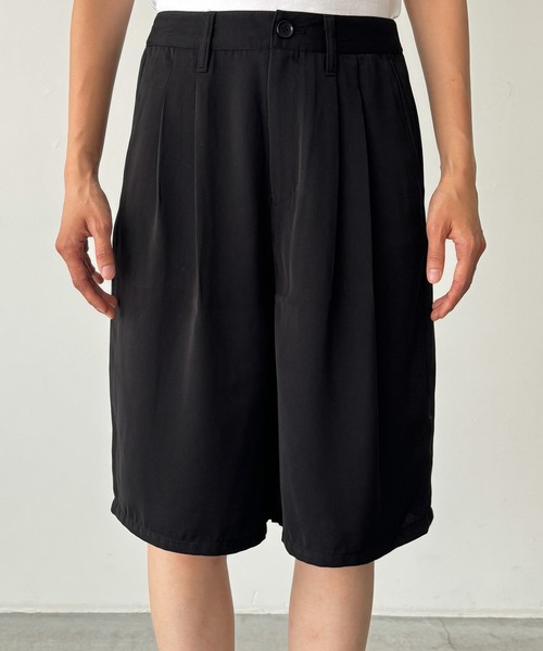 CANAL JEAN（キャナルジーン）の「ツータックサテンビッグショーツ（その他パンツ・レディース・ブラック・マルチサイズ）」の10枚目の写真